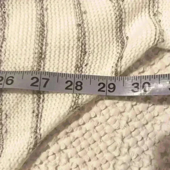 White Boho sweater with fringe. Sequin detail Dolman sleeves. - Picture 11 of 12